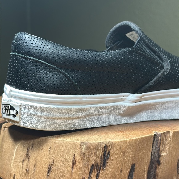 VANS Asher Perforated Leather Slip-On (Unisex - Men’s 7, Woman’s 8 1/2) - Picture 8 of 16